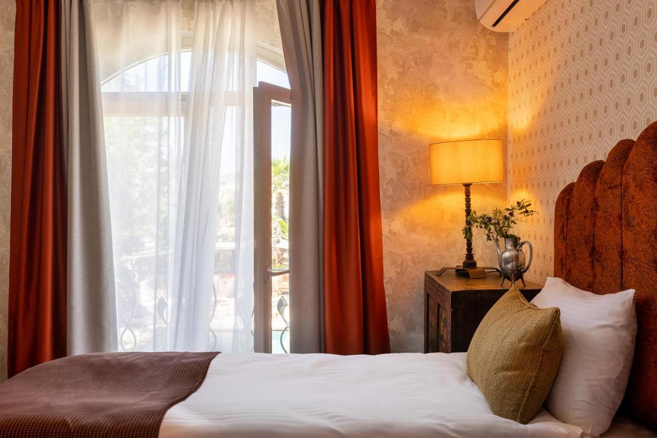 La Capria Suite Hotel Алачати Экстерьер фото